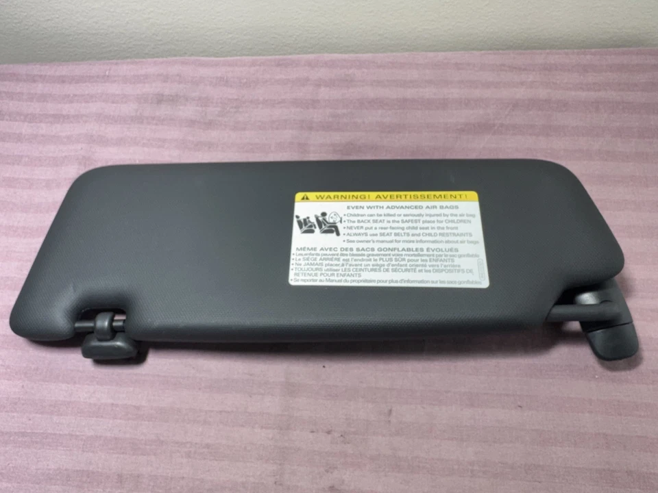 2015 - 2018 AUDI  Q3 LEFT DRIVER SIDE SUNVISOR BLACK OEM - Image 1 of 4