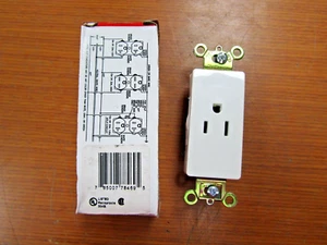 💥NEW PASS & SEYMOUR 15 AMP WHITE SINGLE RECEPTACLE 125 VAC 26261-W - Picture 1 of 5