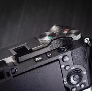 Diamond-shaped Aluminum Alloy Camera Hot Shoe Thumb Up Hand Grip For Sony a7c2/r - Picture 1 of 24