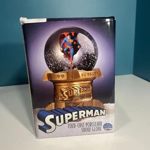 2000 DC Direct SUPERMAN Cold Cast Porcelain SNOW GLOBE NEW in Box 613/3500 - Picture 1 of 6