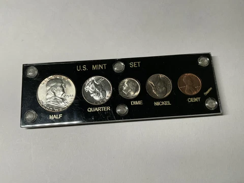 1954- P U.S. Mint Year Set in Capital plastic holder Cover