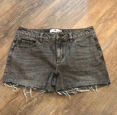 Pantalones Cortos de Jean CAbi Negros Para Mujer Talla 4 100% BF Dobladillo Crudo Desteñido Foto 1 de 4