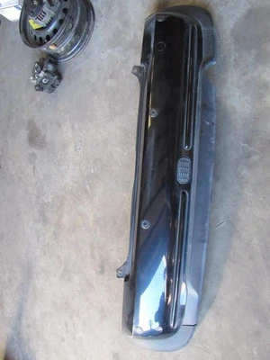 2005 2006 Mini Cooper Hard top Rear back bumper with parking sensor option OEM Foto 1 de 4
