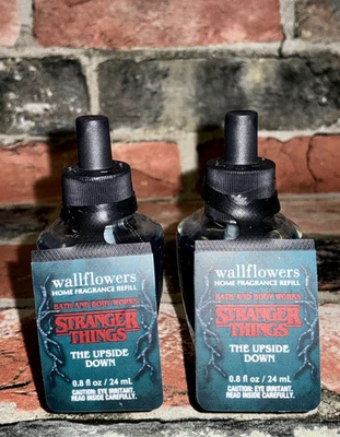 2 bombillas de recarga de fragancia Bath & Body Works Stranger Things The Upside Down 24 ml Foto 1 de 3