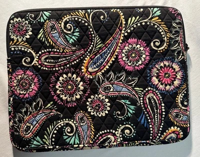 Vera Bradley Negro Paisley Bandana Remolino Estuche para Laptop o para Tablet (14.5"x 11”) Foto 1 de 4