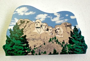 Cats Meow Wood Shelf Sitter Mt Rushmore 2014 Black Hills South Dakota Monument - Picture 1 of 5