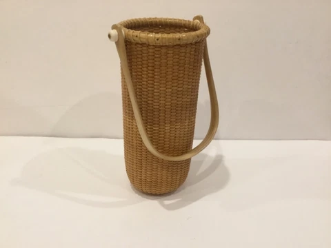 Tall Round Nantucket Basket w/Swing Handle Nautical Decor Wine Basket EUC Cover
