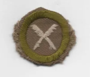 Insignia de mérito empresarial, tipo C bronceado estrecho prensado (1938-46), usada - Imagen 1 de 1