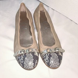 AGL Ballerinas Leder Cap Toe Damen Größe 37 US 7 Schuhe beige Schlangenlederkappe - Bild 1 von 9