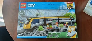 LEGO CITY: Personenzug (60197) - Bild 1 von 4