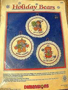 New  Dimensions Holiday Bears Christmas 3 ornaments - 4" cross stitch       /CO1 - Picture 1 of 5