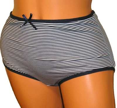Panties Lingerie Delta Burke Striped Briefs   Size 8 1X  Adult Gift - Image 1 of 4