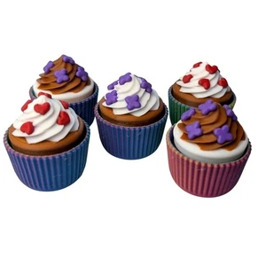 Cupcake Fidget Clickers Pack of 5 birthday parties weddings toy gift stress - Picture 1 of 3