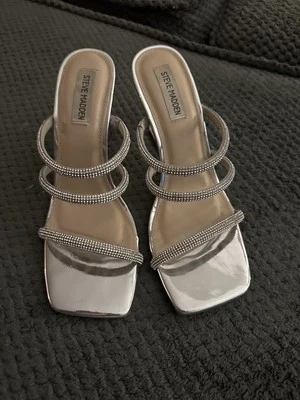 Sandália de casamento Steve Madden transparente formatura tamanho 9 - Imagem 1 de 4