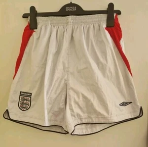 Umbro Boys England Football Shorts Size M - Picture 1 of 6