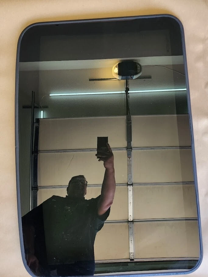 2006-2010 Hummer H3 Sunroof Moonroof Glass Window Only OEM - Image 1 of 2