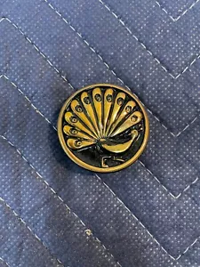 Hermoso Botón Pavo Real Checo Grande Lunar Bajo 1.5" NEGRO con Brillo Dorado - Imagen 1 de 4