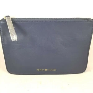 Tommy Hilfiger Wristlet Pouch Bag.. New  - Picture 1 of 8