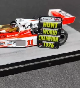 Pitboard 1:43 1:18 1:24 1:12 Hunt McLaren M23 1976 WC spark minichamps - Foto 1 di 12