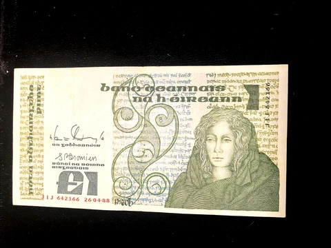 Ireland 1988 1 pound banknote P-70D  AU/Unc Cover