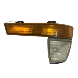 99-00 Ford Ranger Park Lamp Turn Signal X15Z13200AA Lower Amber Lns Right Hand - Picture 1 of 11
