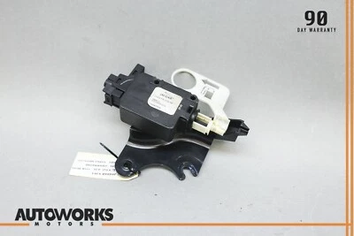 04-09 Actuador de liberación de cerradura de puerta de gas combustible Jaguar XJ8 Vanden Plas X350 X358 OEM Foto 1 de 4