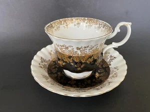 ROYAL ALBERT REGAL SERIES - Black ENGLISH BONE CHINA CUP AND SAUCER - Picture 1 of 6