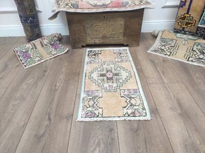 Wollteppich, türkischer Teppich, Vintage-Teppich, Eingangsteppich, Haustürteppich, 2,6 x 1,3 Fuß - Bild 1 von 10