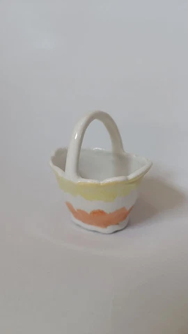Beautiful Small Vintage Hand Painted Aitis Decorative Porcelain Basket Design Cover