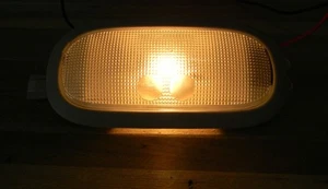 Chevy Tahoe Overhead Dome Light 00-06 15171414  Tan    H2425YUK - Picture 1 of 6
