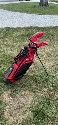 Juego completo de palos de golf Orlimar ATS Junior serie roja/negra para niños (edades 9-12) bolsa Foto 1 de 4