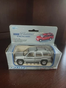 Welly 2002 Cadillac Escalade Collection Pull Back & Go Action 1:38 Die Cast Car - Picture 1 of 3