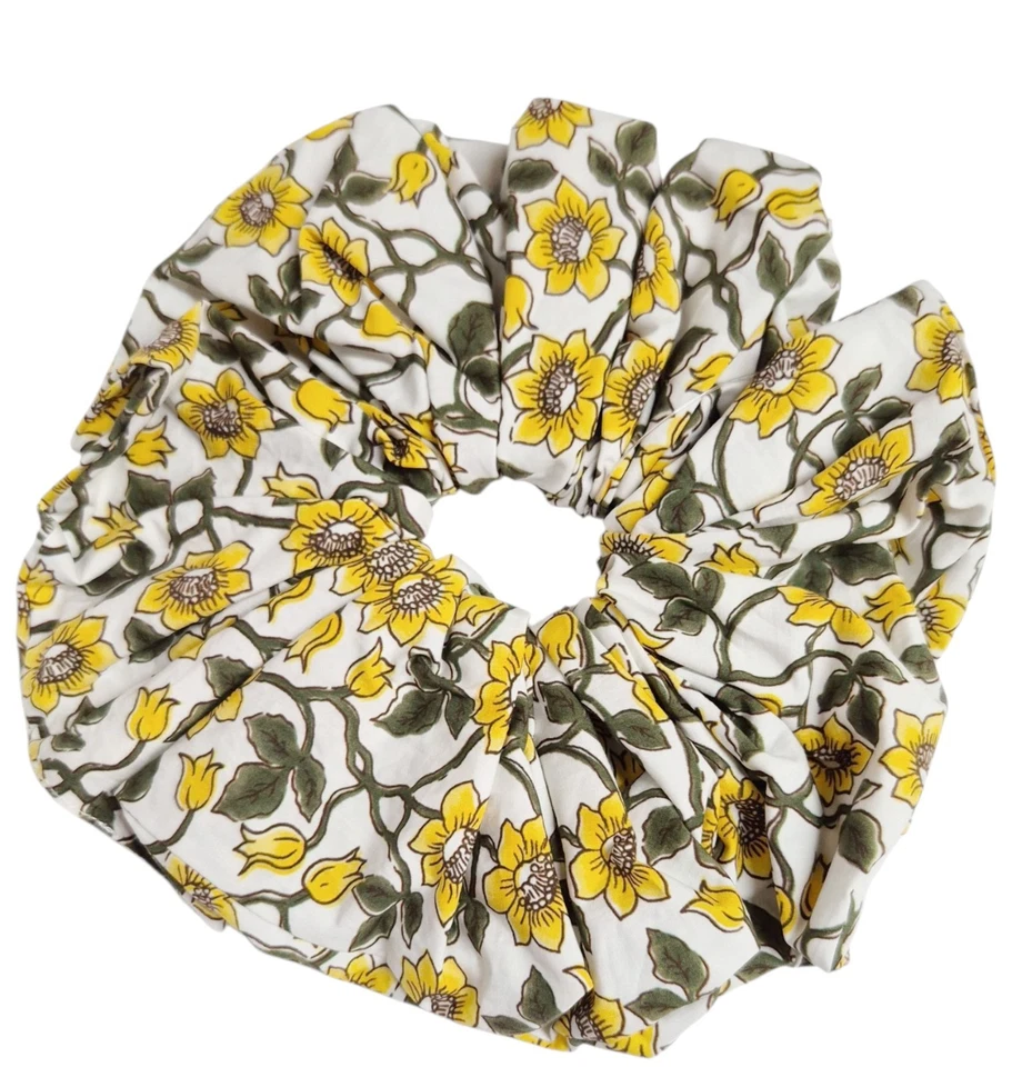 J.Crew Gran Tamaño Estampado Floral Scrunchie Amarillo Multi BZ264 Mezcla de Algodón Nuevo con Etiquetas Foto 1 de 4