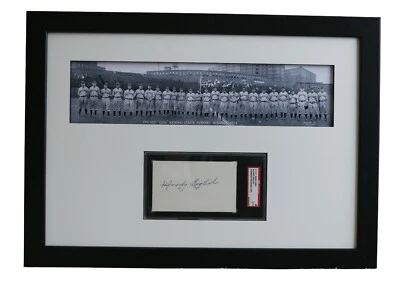 Framed Display w/ SGC 3x5 Autograph of Woody English & 1929 Cubs Panoramic Print - Image 1 of 4