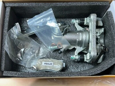 Rear Brake Caliper Left w/Ceramic Pads for Honda MUV700 Big Red 700 OPEN BOX - Image 1 of 4