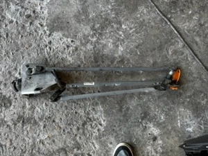 MOTOR LIMPIAPARABRISAS DELANTERO FORD KUGA MK1 CON ACOPLAMIENTO - 8V4117504BB - Imagen 1 de 6