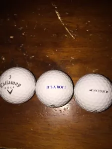 3 (ITS A BOY LOGO) PELOTAS DE GOLF PERFECTAS PARA NUEVAS CESTAS DE BEBÉ CALLAWAY - Imagen 1 de 1