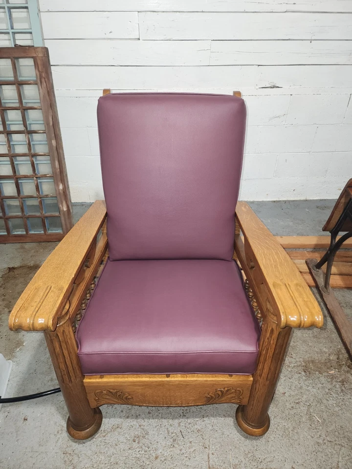 Silla reclinable antigua de roble macizo de 1890. Bellamente restaurado, y completamente... Foto 1 de 4