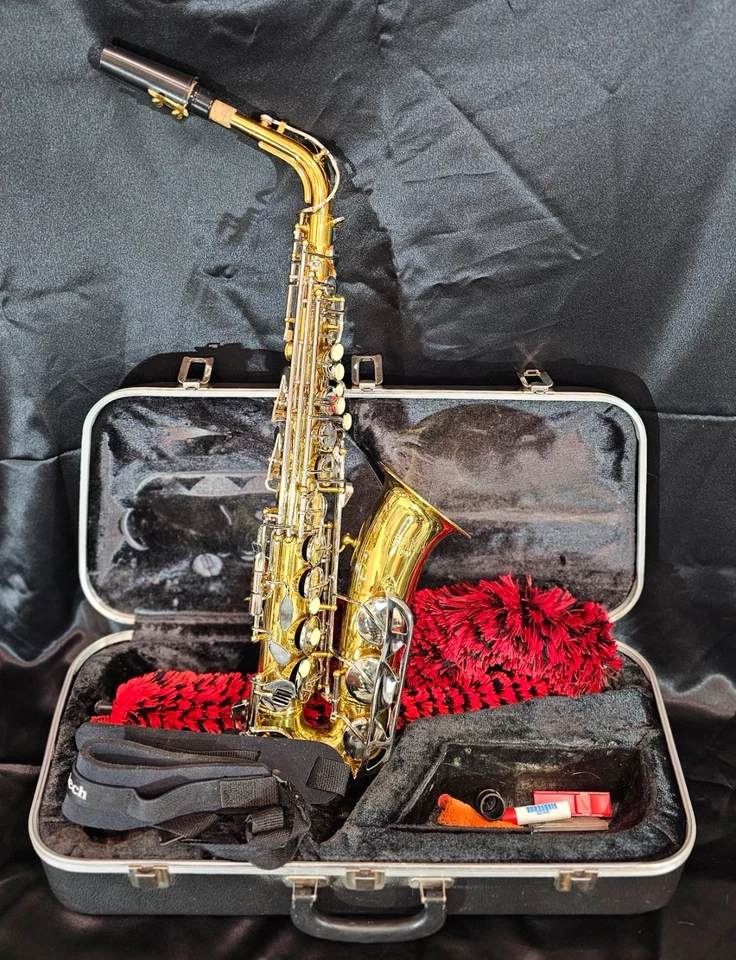 SAXOFÓN ALTO CONN 18M SERIE N CIRCA 1986 de colección con estuche rígido y extras Foto 1 de 4