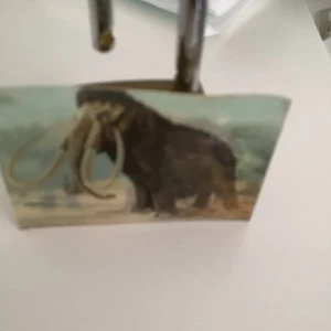 2 cartas extras de monstruos prehistóricos y el presente B - Imagen 1 de 6