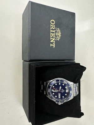 Orient Diver Mako II 42mm Cassa Argento in Acciaio, Cinturiono Argento in... - Immagine 1 di 4