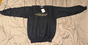 NWT Medium Vintage Mandalay Bay Crewneck Sweater Las Vegas Casino SZ M New VTG - Picture 1 of 7