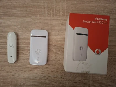 Vodafone Mobile Wi-Fi R207-Z und ein O2 Surfstick von Huawei E1750 -gebraucht- - Bild 1 von 4