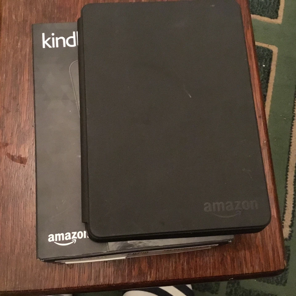 Amazon Kindle Paperwhite 7th Generation 6" eReader Built-in Light 4GB BLACK  #11 - Image 1 of 1