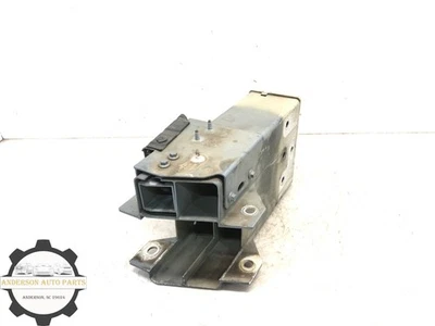 2017-2020 年沃尔沃 S90 FWD 左驱动前置发动机加固框架支架 原始设备制造商 — 第 1/4 张图片