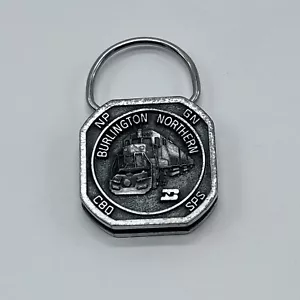 BURLINGTON NORTHERN Metal Key Holder Key Ring Keychain VTG Collectable RARE - Picture 1 of 7