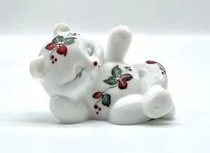 Rare Milk Glass Fenton Hand Painted Reclining Bear Poinsettia Red Green Leaves - Picture 1 of 6