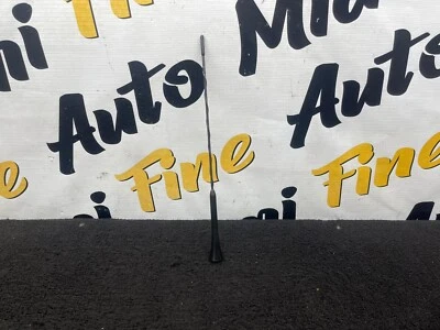 Mástil de antena MAZDA MX-5 MIATA 2016 negro radio de alimentación AM/FM Foto 1 de 4