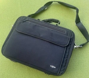 Stabile Laptoptasche für 17-Zoller - Bild 1 von 4