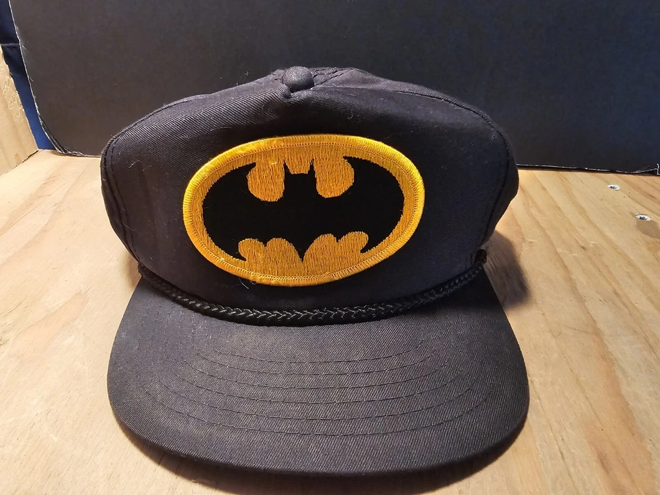 Gorra de béisbol vintage Batman 1964 DC Comics negra con cierre a presión Foto 1 de 4